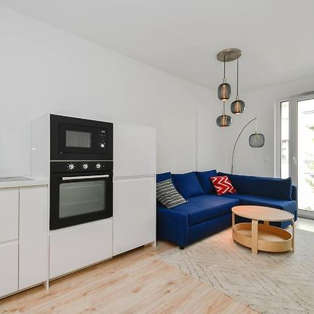 New Modern Apartment In City Center 브라티슬라바 외부 사진
